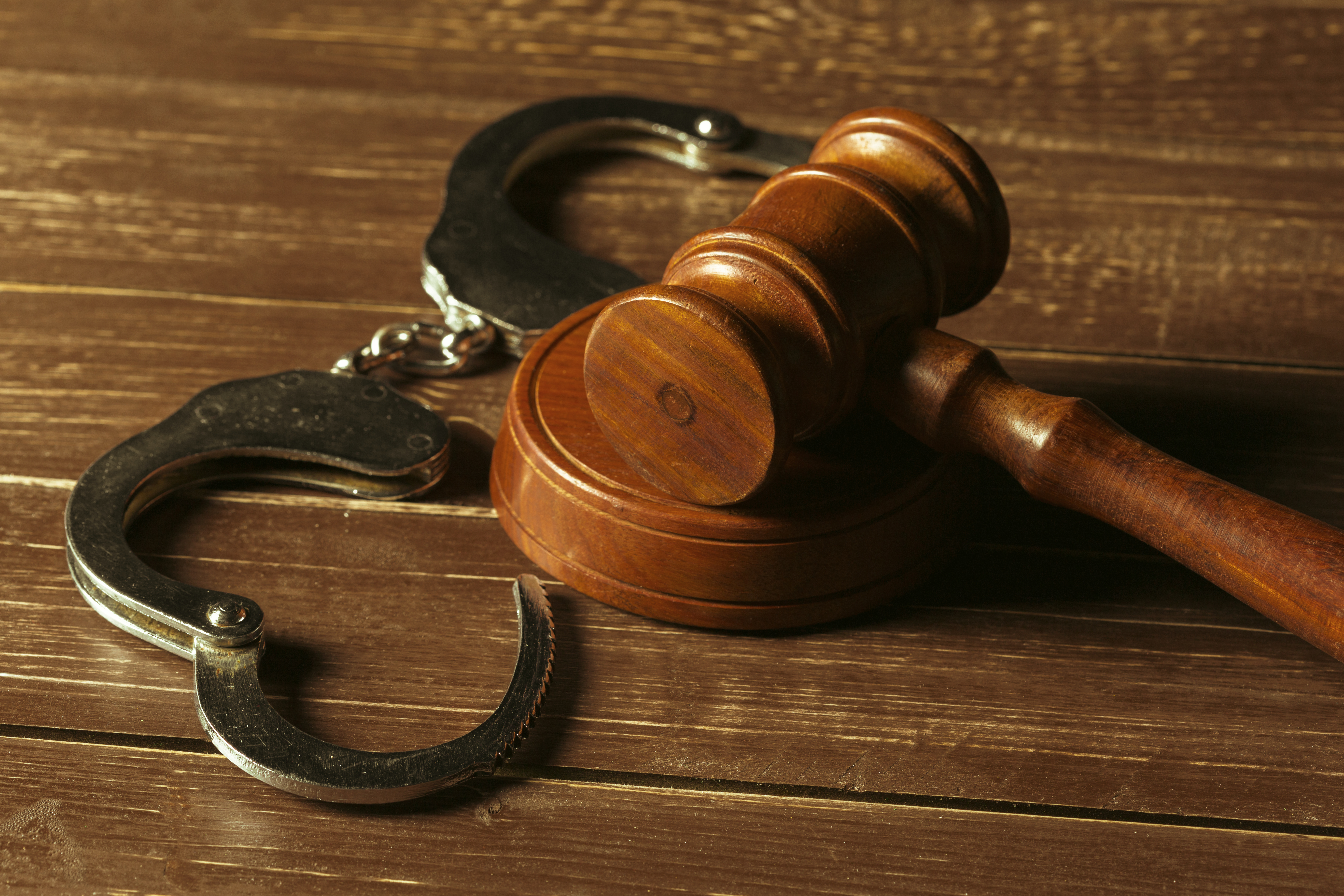 As etapas do processo criminal e a importância da defesa desde o início